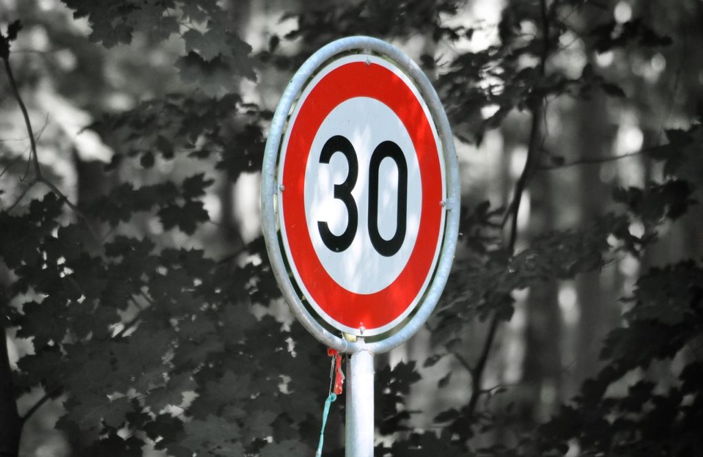 Tempo30Zonen in den Wohngebieten vereinheitlicht Markt ISEN Tempo30Zonen in den Wohngebieten vereinheitlicht Markt ISEN