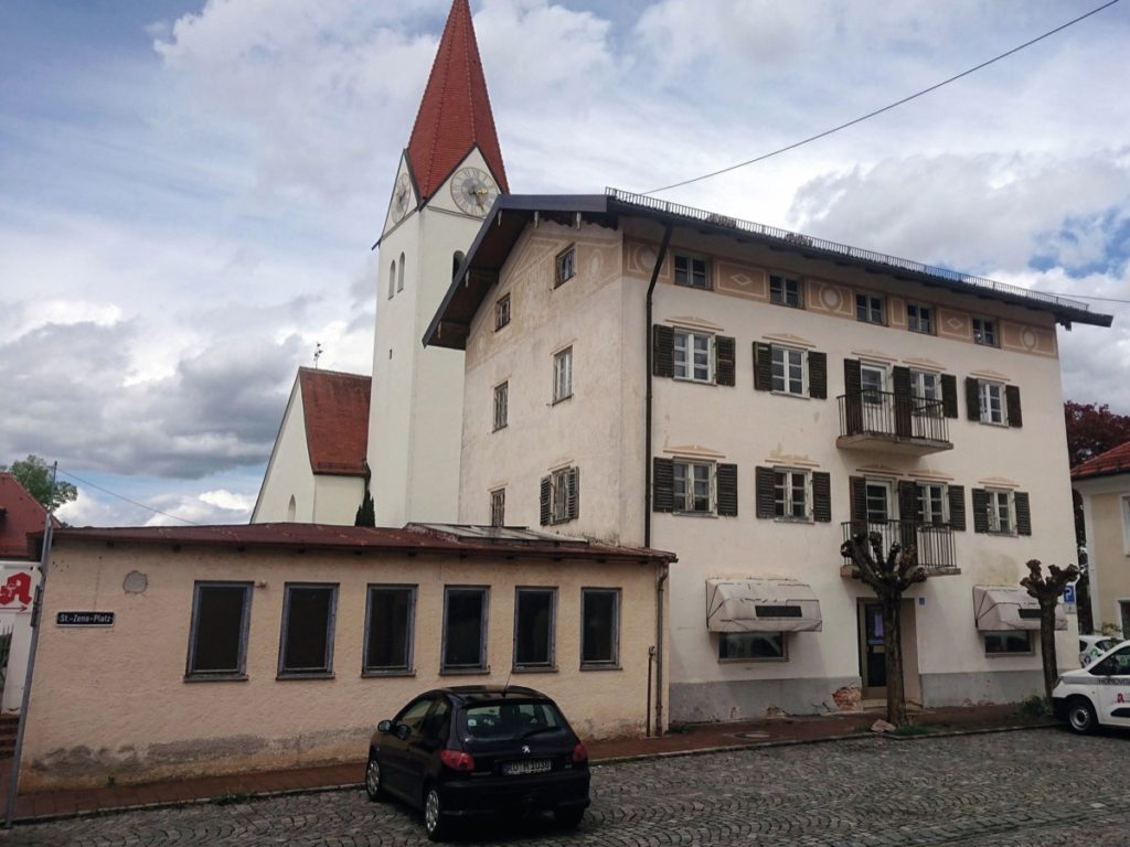 In das Haus mit der Nummer 3 am St.-Zeno-Platz soll wieder Leben einziehen.